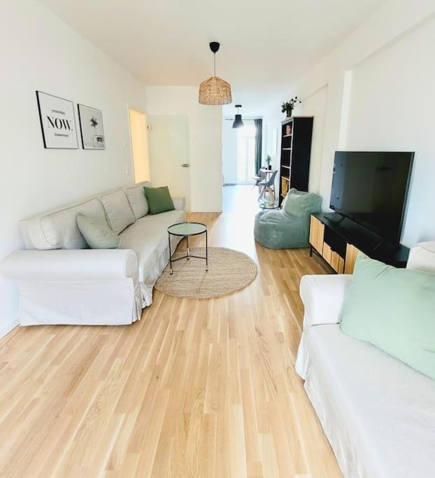 Stylisches Zentrales City-Apartment Mit 2 Balkonen Leipzig Buitenkant foto