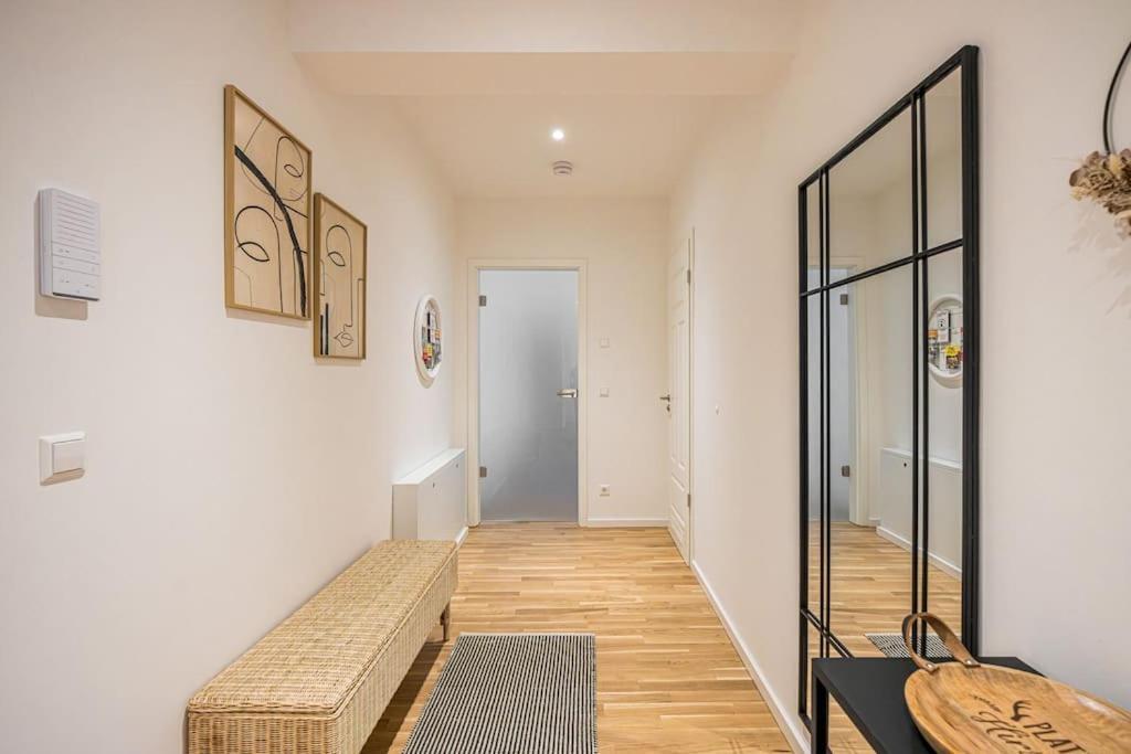 Stylisches Zentrales City-Apartment Mit 2 Balkonen Leipzig Buitenkant foto