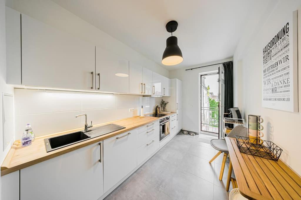 Stylisches Zentrales City-Apartment Mit 2 Balkonen Leipzig Buitenkant foto