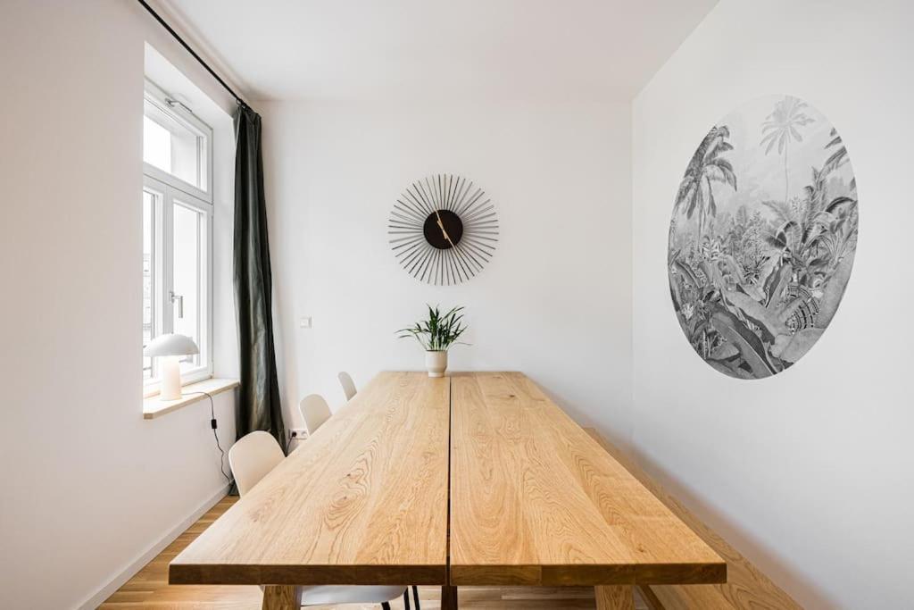 Stylisches Zentrales City-Apartment Mit 2 Balkonen Leipzig Buitenkant foto