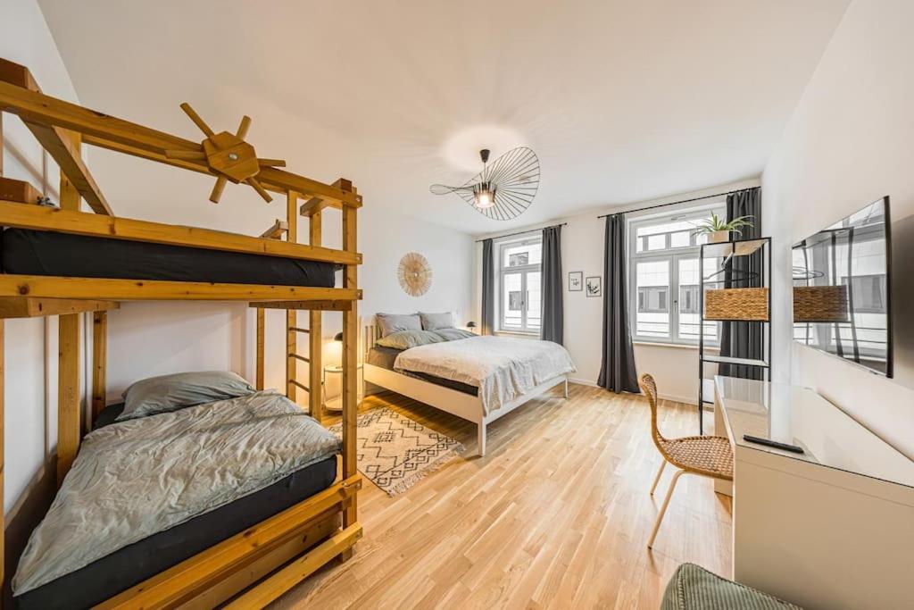 Stylisches Zentrales City-Apartment Mit 2 Balkonen Leipzig Buitenkant foto