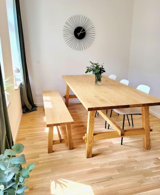 Stylisches Zentrales City-Apartment Mit 2 Balkonen Leipzig Buitenkant foto