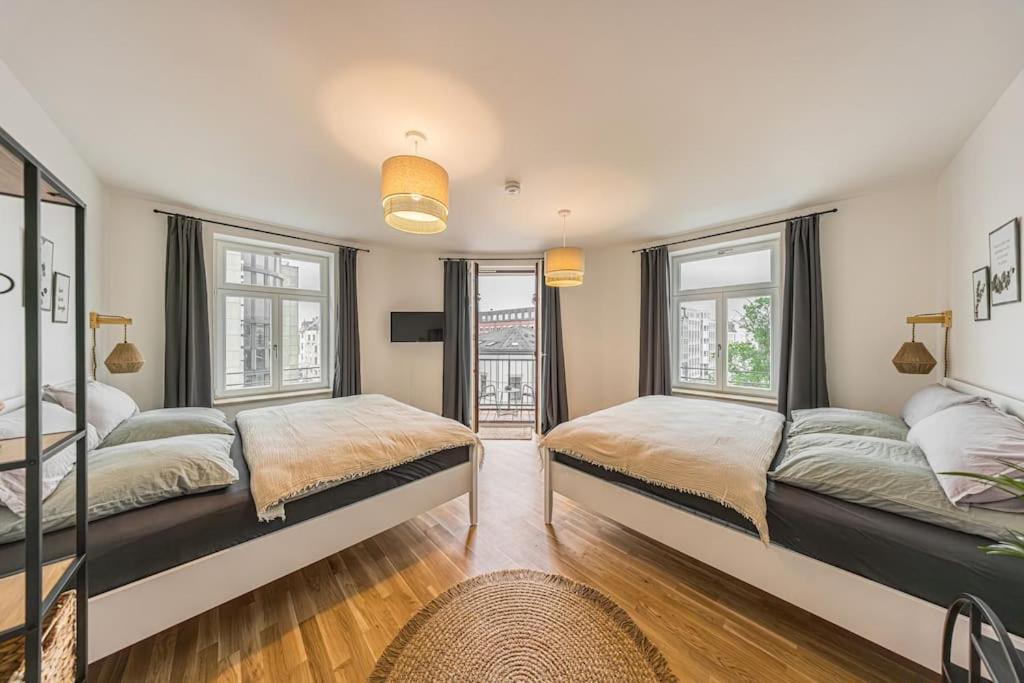 Stylisches Zentrales City-Apartment Mit 2 Balkonen Leipzig Buitenkant foto