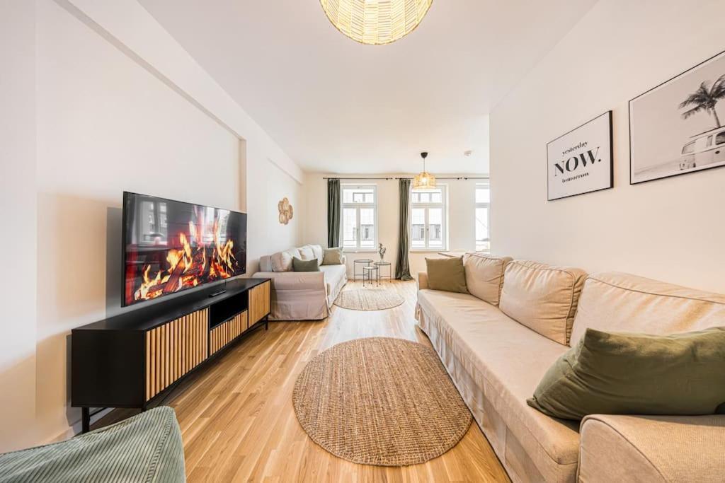 Stylisches Zentrales City-Apartment Mit 2 Balkonen Leipzig Buitenkant foto